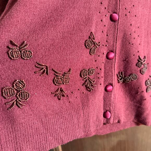 BETTE SUNG | Burgundy Wool Blend Real Fur Collar Beaded Cardigan sweater | Small - Picture 3 of 5